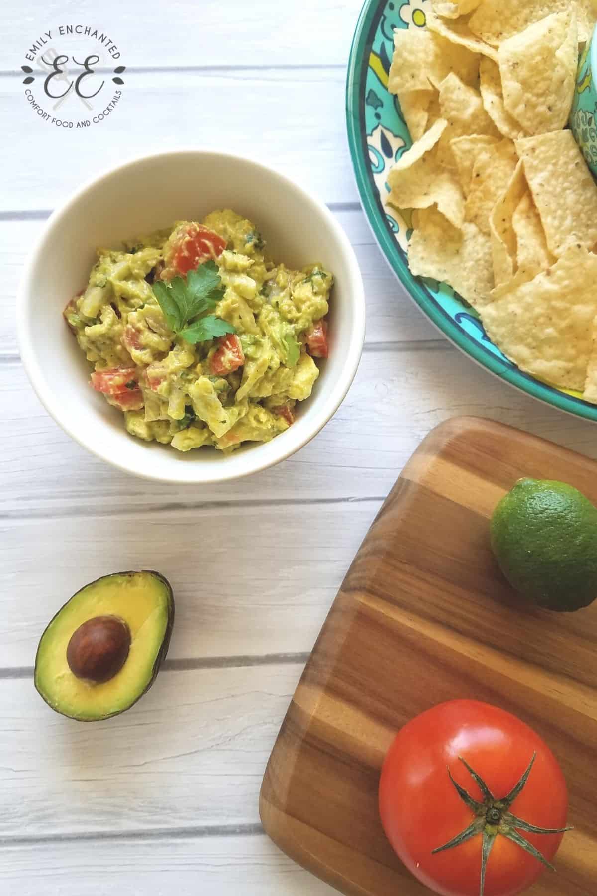 Chunky Guacamole with Tomatoes Chunky Guacamole with Tomatoes