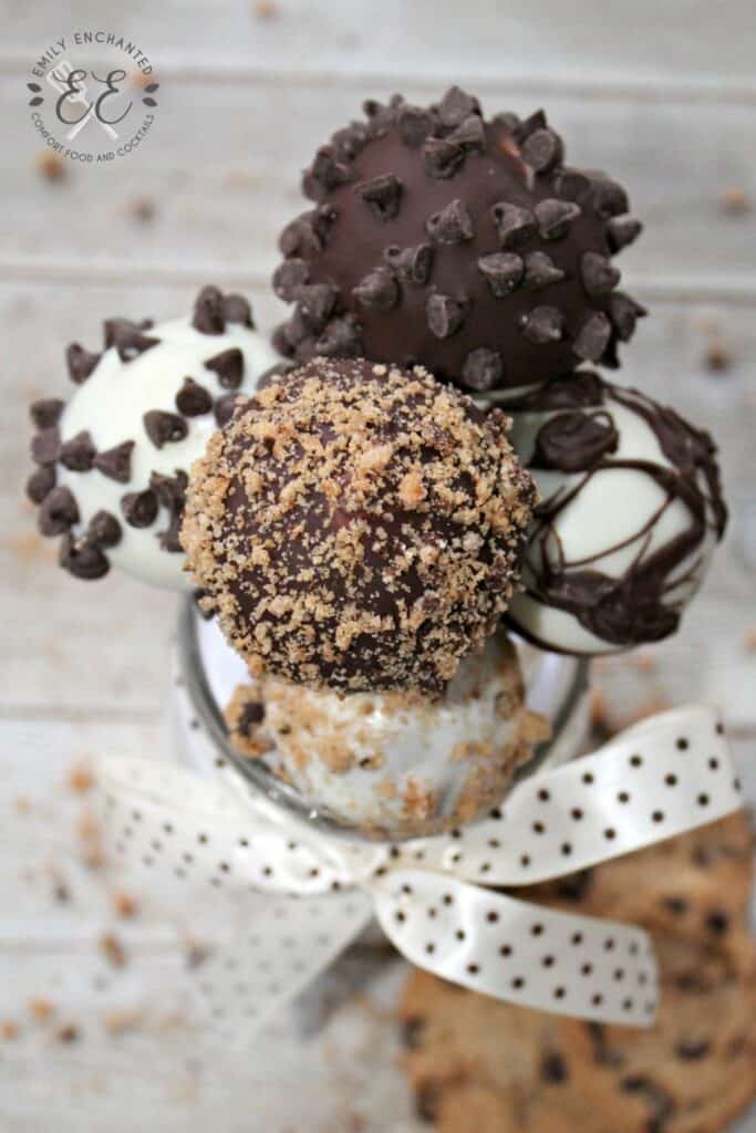 Chocolate Cake Pops Recipe with Mountain Dew Chocolate Cake Pops Recipe with Mountain Dew