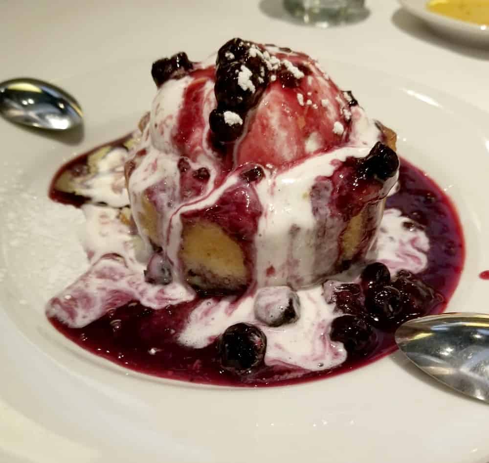 Warm Berry Cake | Bravo Cucina Italiana Warm Berry Cake | Bravo Cucina Italiana