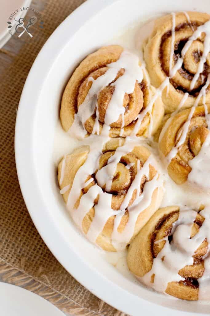 Pumpkin Spice Cinnamon Rolls Recipe with Frosting