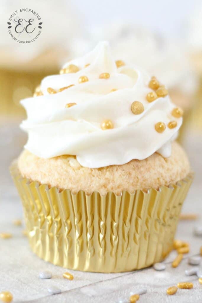 New Year's Champagne Cupcakes Recipe