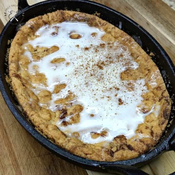 Snickerdoodle Skillet Cookie