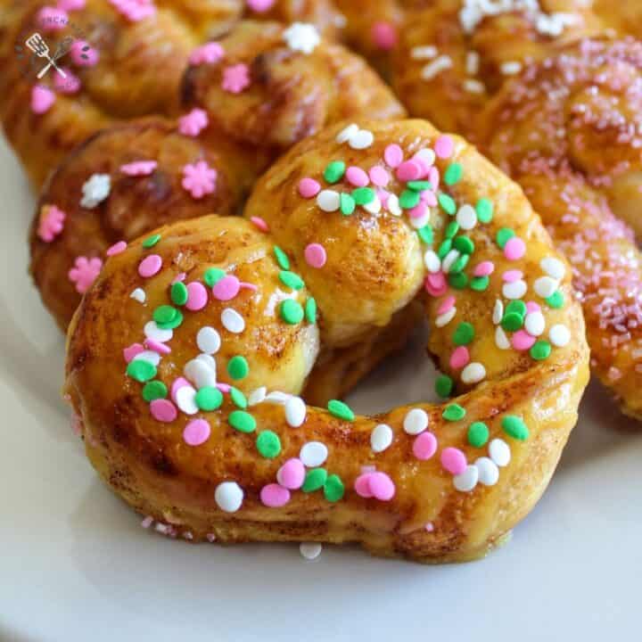 Easy Heart Shaped Sweet Rolls