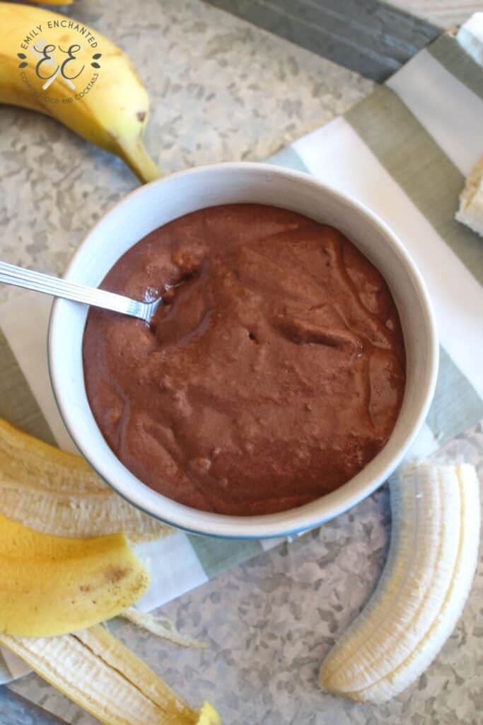 Chocolate Pudding with Bananas