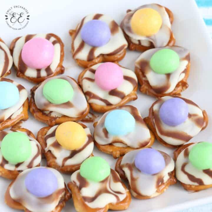 Easter Chocolate Pretzel Bites