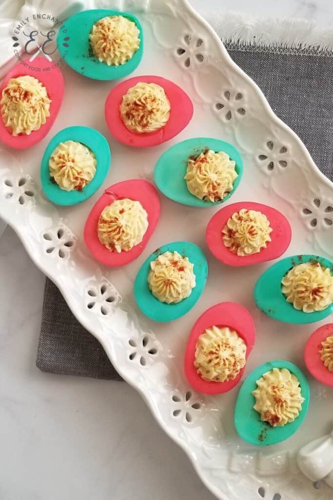 Red and Green Christmas Deviled Eggs Appetizer Recipe