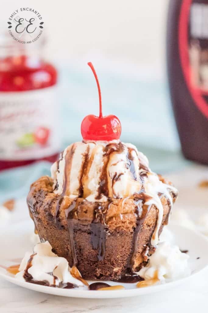Famous Turtle Brownie Ice Cream Bowls Recipe Famous Turtle Brownie Ice Cream Bowls Recipe