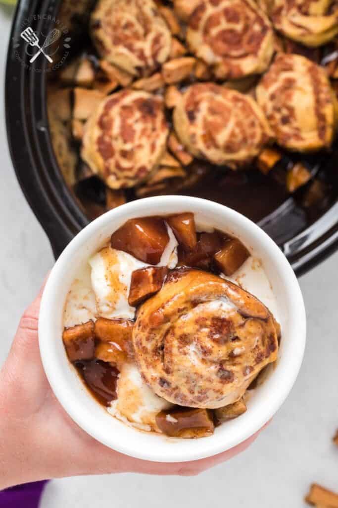 Cinnabon Crock Pot Apple Cobbler