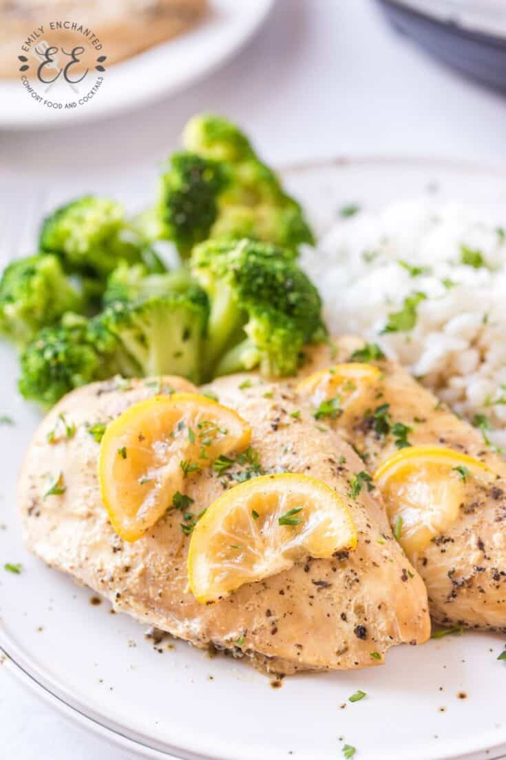 Instant Pot Lemon Garlic Chicken is an Easy and Delicious Chicken Recipe