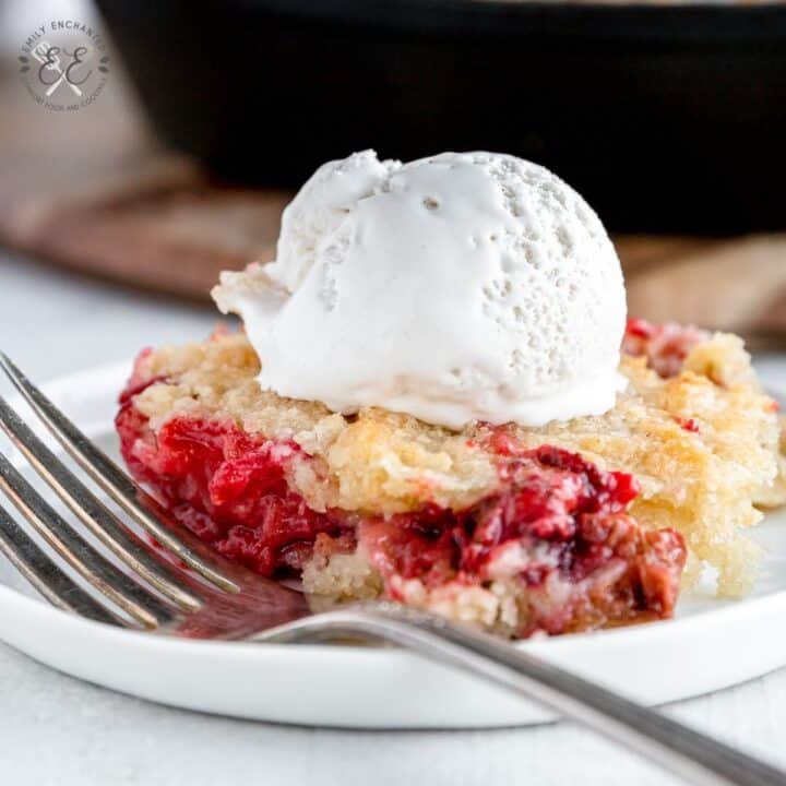 Strawberry Rhubarb Cobbler