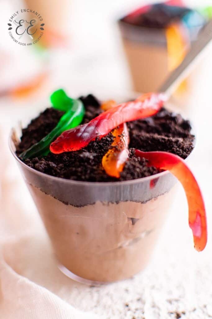 Dirt and Worms Pudding Dessert
