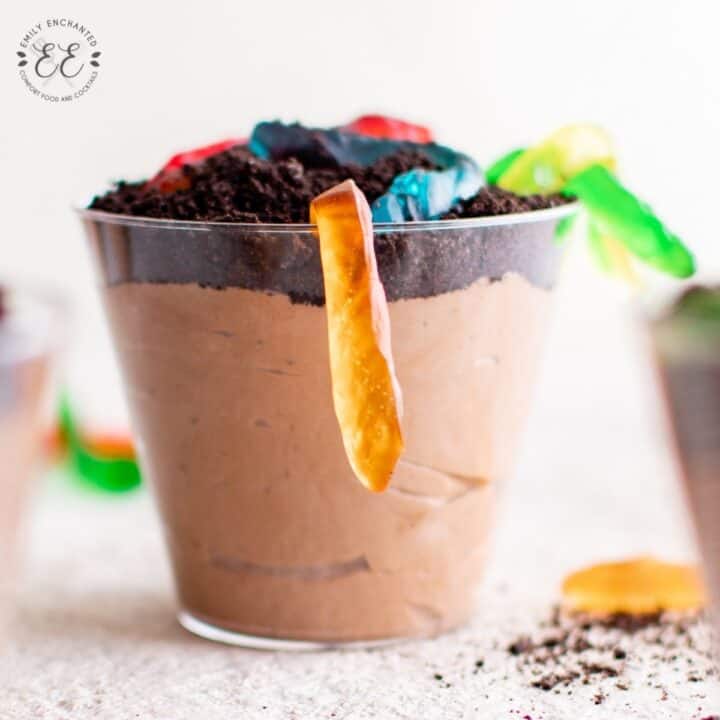 Dirt and Worms Pudding Dessert