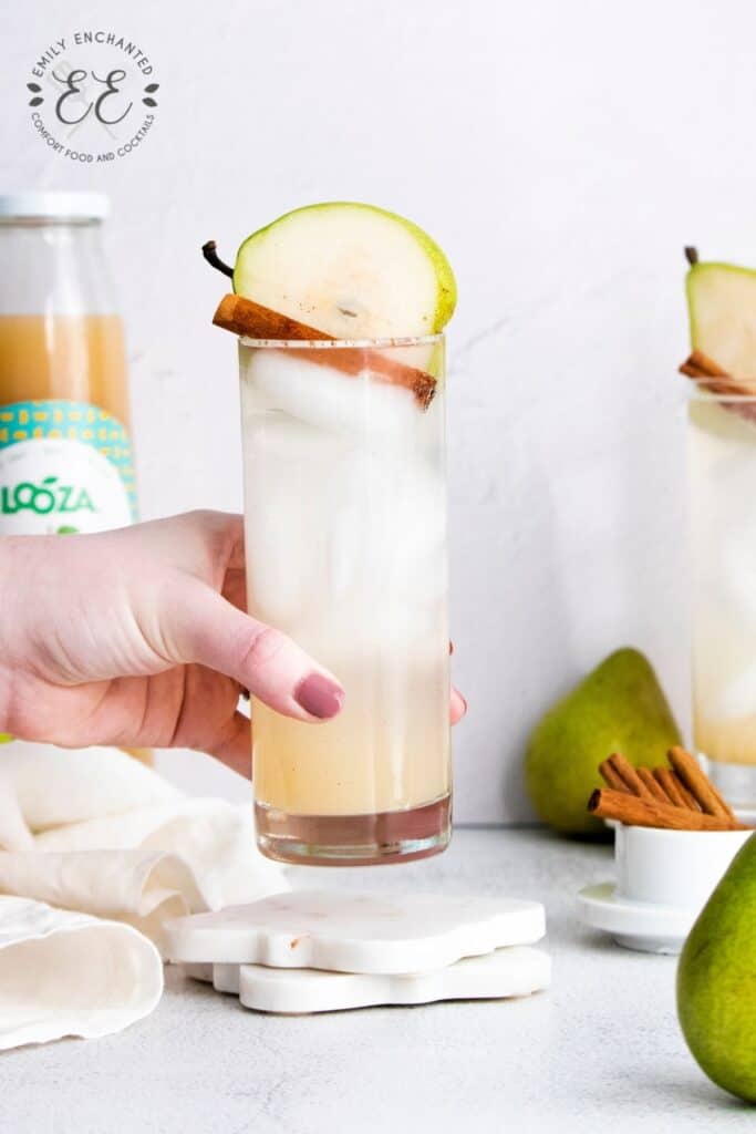 Cinnamon Pear Gin Fizz Spiced Pear Gin Fizz