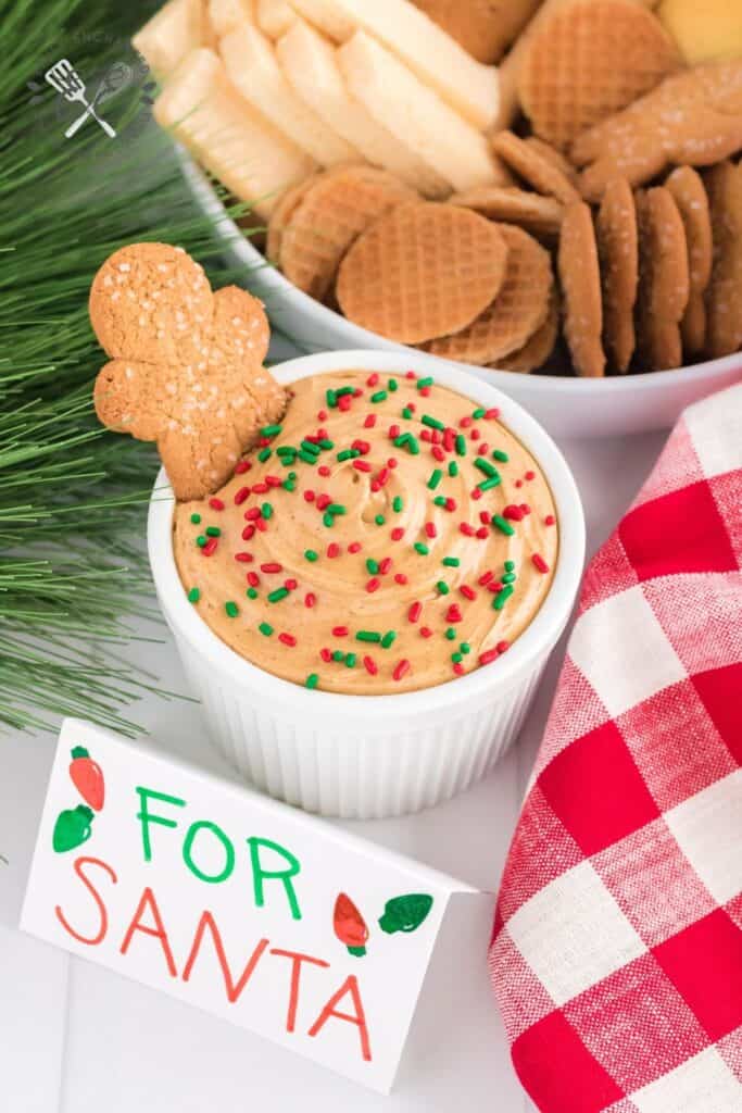 Gingerbread Cheesecake Dip