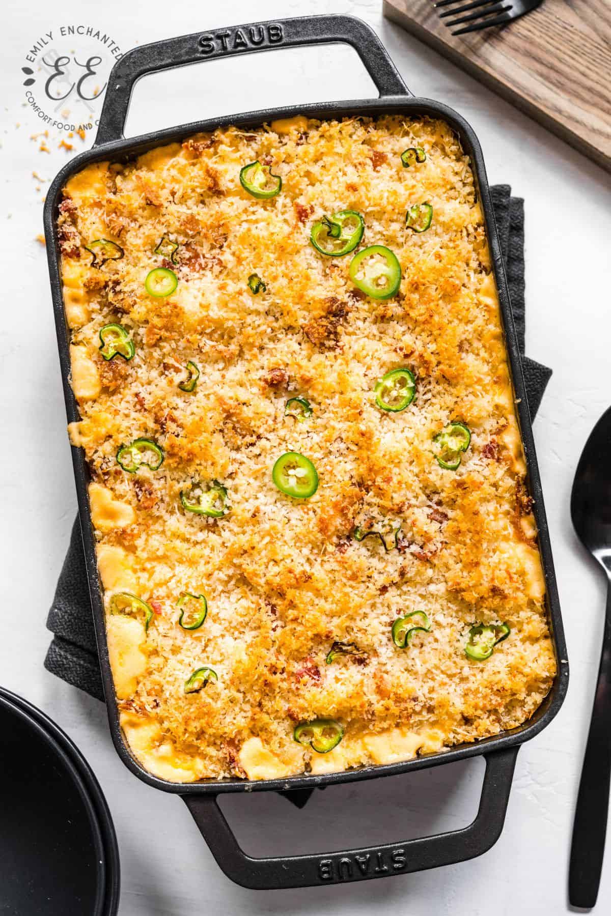 Jalapeno Popper Mac and Cheese in a black casserole dish