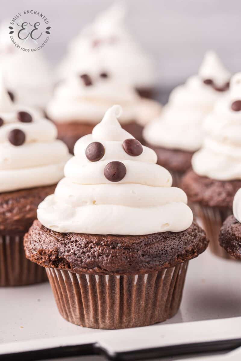 Cute & Spooky Ghost Cupcakes Perfect for Halloween
