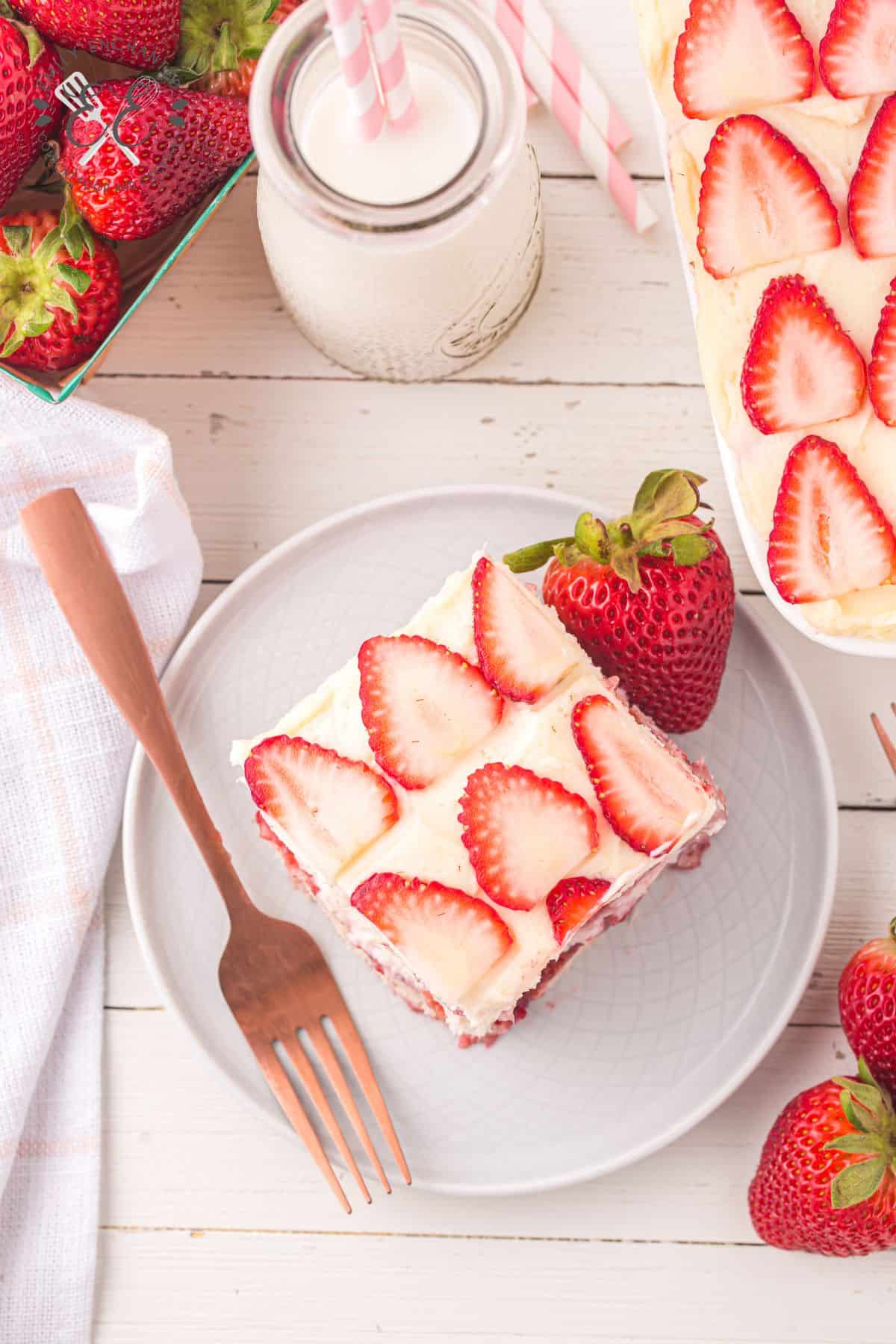 Strawberry Tiramisu Slice